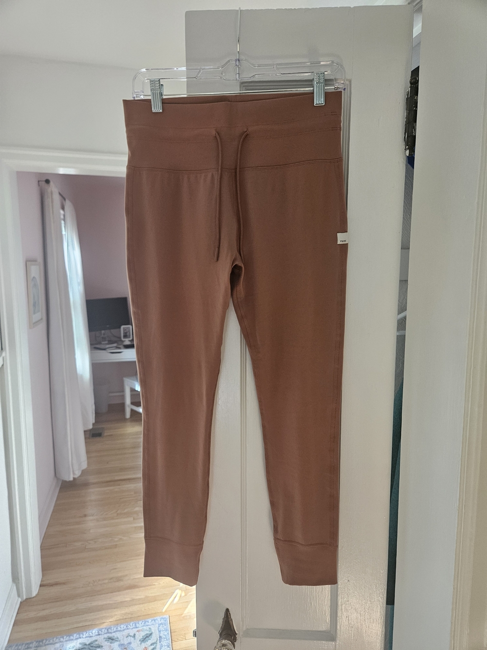 Vuori Women's Leggings in Terracotta
